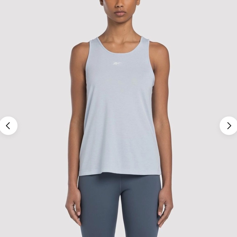 REEBOK Women’s XS Vector Logo Pale Chill Blue Sleeveless Relaxed Tank Top NWT